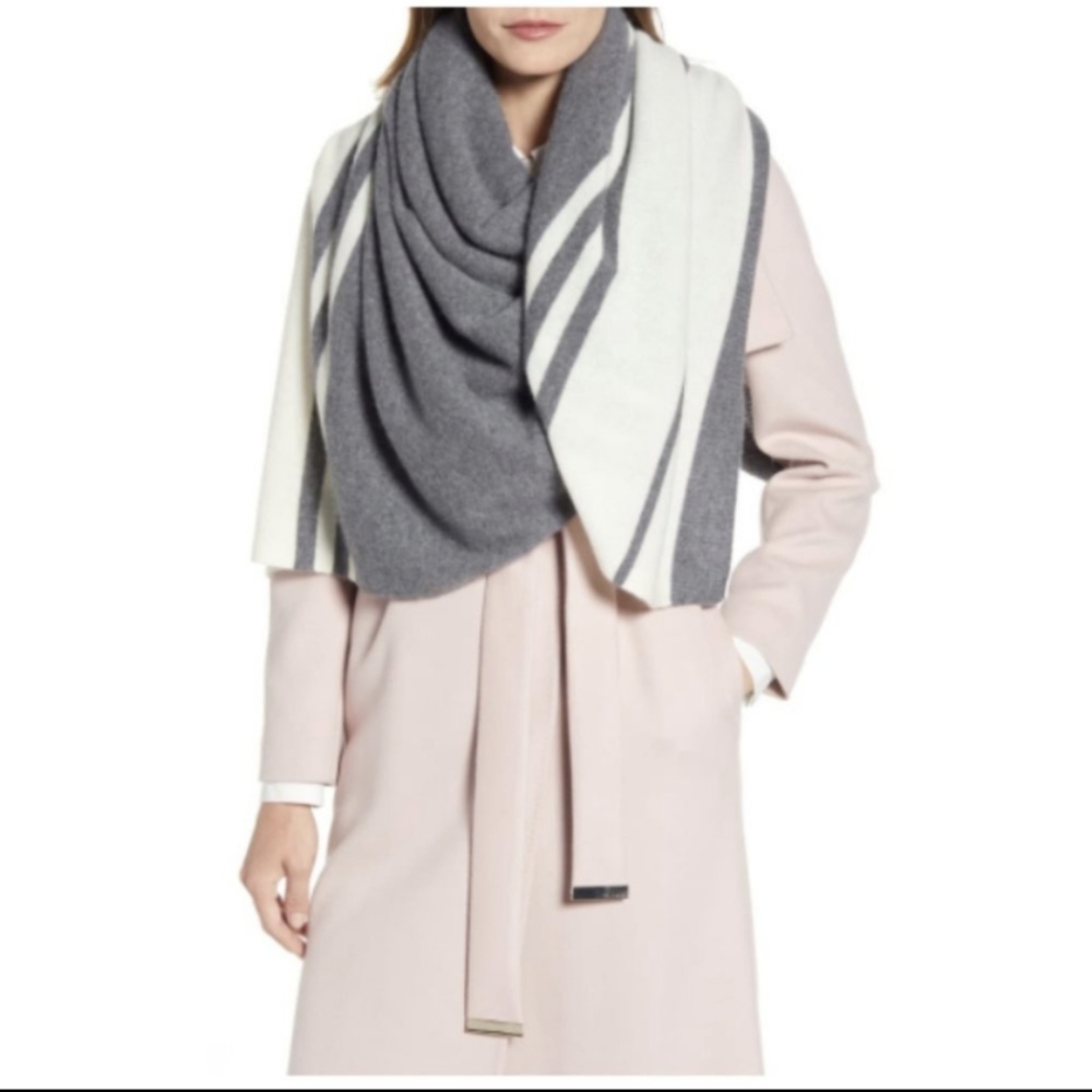 NWT Halogen Cashmere Wrap Gray White